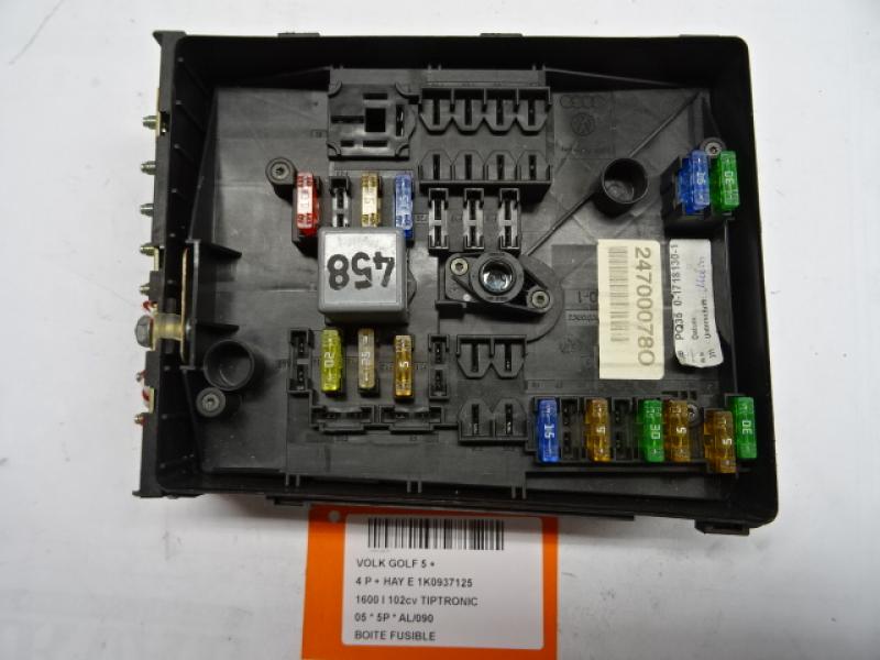 FUSE BOX Vw GOLF V 11/03 - 08