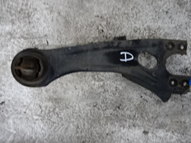 DRAAGARM ACHTER RECHTS Hyundai I30 07 - 10