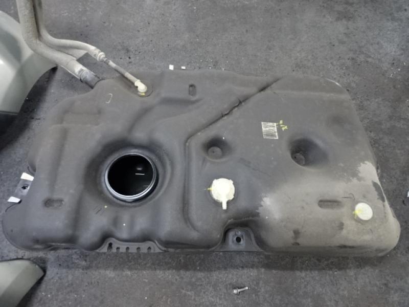 BRANDSTOFTANK DIELES Dacia DUSTER 4/10 - 18
