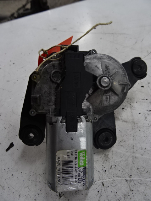 MOTEUR D&#039;ESSUIE-GLACE ARRIERE Alfa Romeo MITO 08+