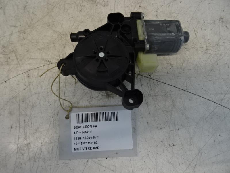 MOTOR RUITMECHANISME VOOR RECHTS Seat LEON (3) (5F) FaceLift 1/17 - 5/20