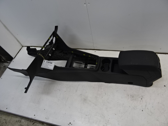 MIDDENCONSOLE Seat LEON (3) (5F) FaceLift 1/17 - 5/20