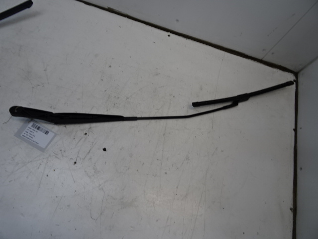 BRAS D&#039;ESSUIE-GLACE AVANT DROIT Seat LEON (3) (5F) FaceLift 1/17 - 5/20