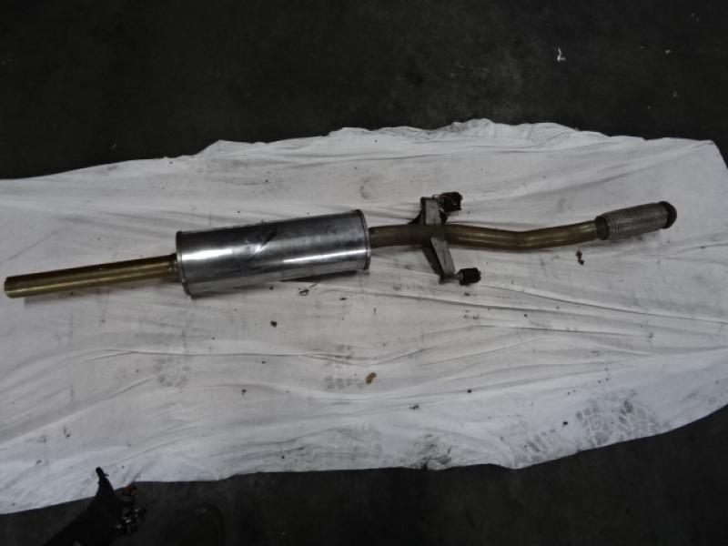 UITLAAT MIDDENDEMPER Citroen C3 11/09 - 16