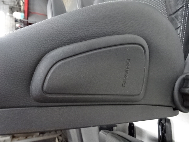 AIRBAG STOEL LINKS VOOR Opel MERIVA A - 10