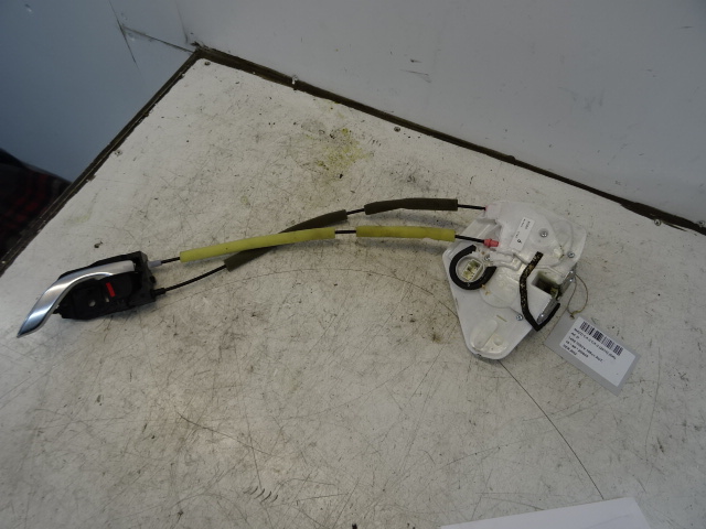 VERROUILLAGE DE PORTE AVANT GAUCHE Mazda CX-3 02/15 - 2/18