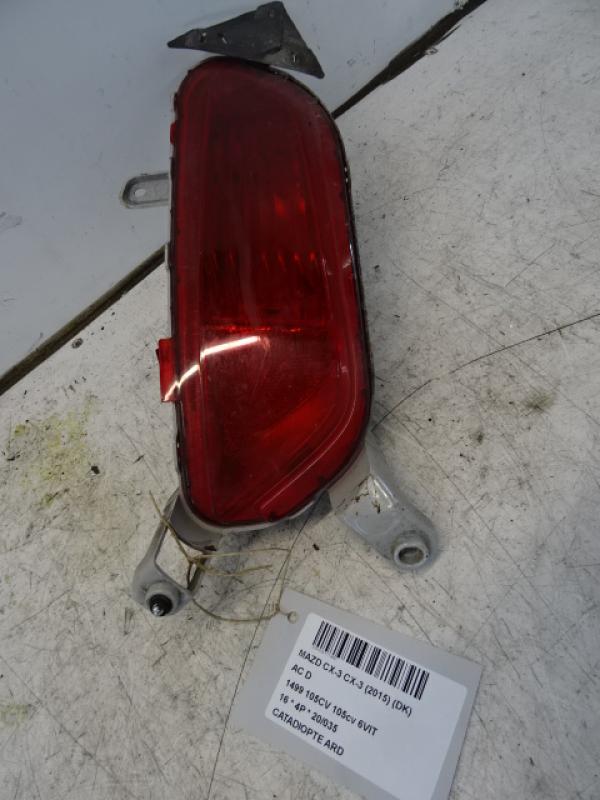 CATADIOPTRE ARRIERE DROIT Mazda CX-3 02/15 - 2/18