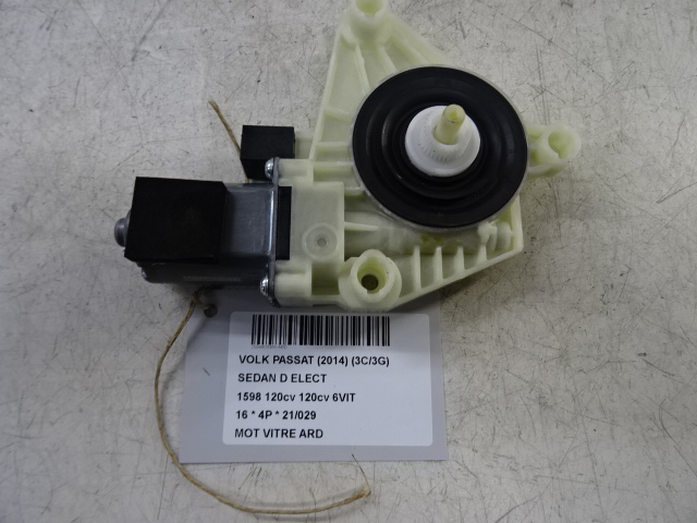 MOTOR RUITMECHANISME ACHTER RECHTS Vw PASSAT 11/14 - 19