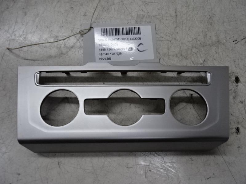 DIVERS Vw PASSAT 11/14 - 19