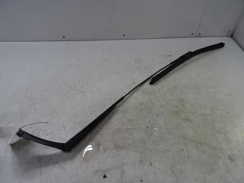 RIGHT FRONT WIPER ARM Vw GOLF VII 11/12 - 17