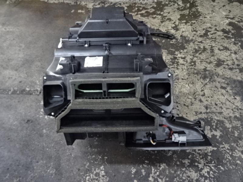 KACHELRADIATOR Renault SCENIC 9/16+