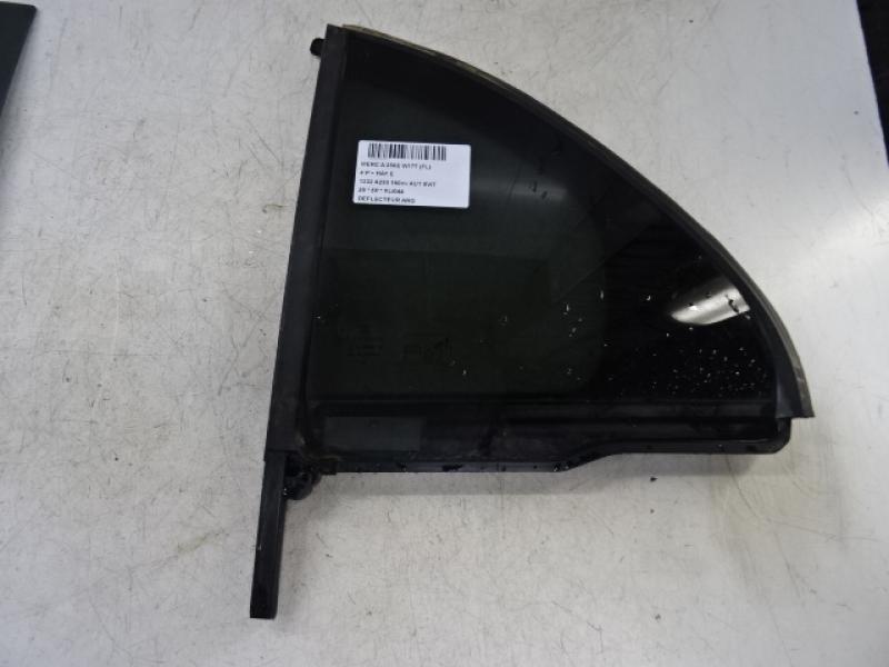 ZIJRUIT ACHTER LINKS Mercedes-Benz A W177 18 - 2/23