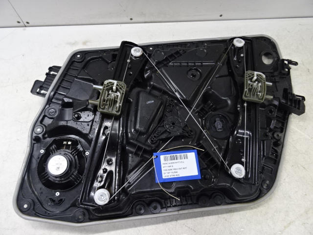 RUITMECHANISME VOOR LINKS Mercedes-Benz A W177 18 - 2/23
