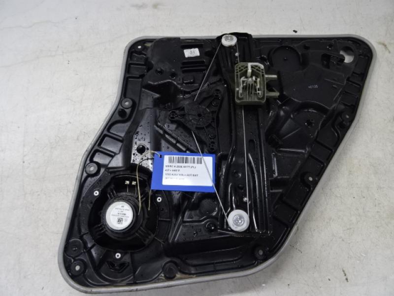 RUITMECHANISME ACHTER LINKS Mercedes-Benz A W177 18 - 2/23