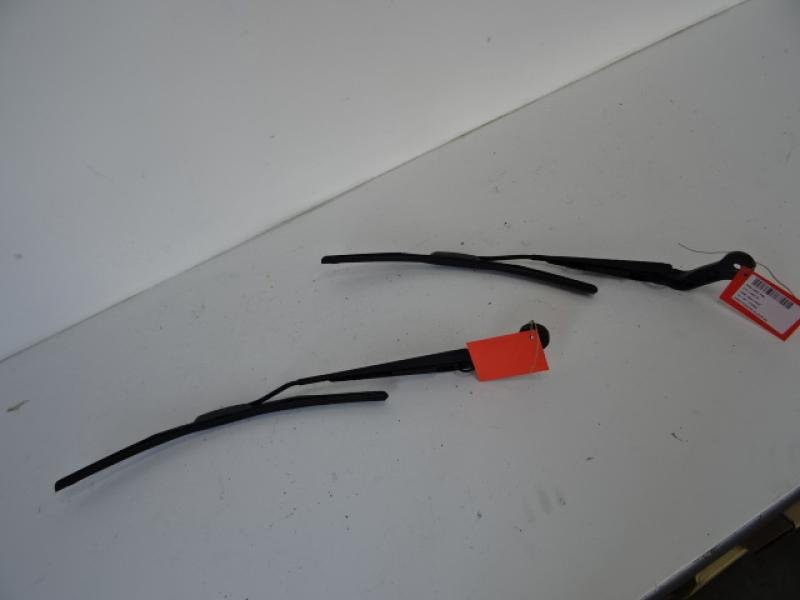 RUITENWISSERARM VOOR Mini F56 3-portes : 11/13 >