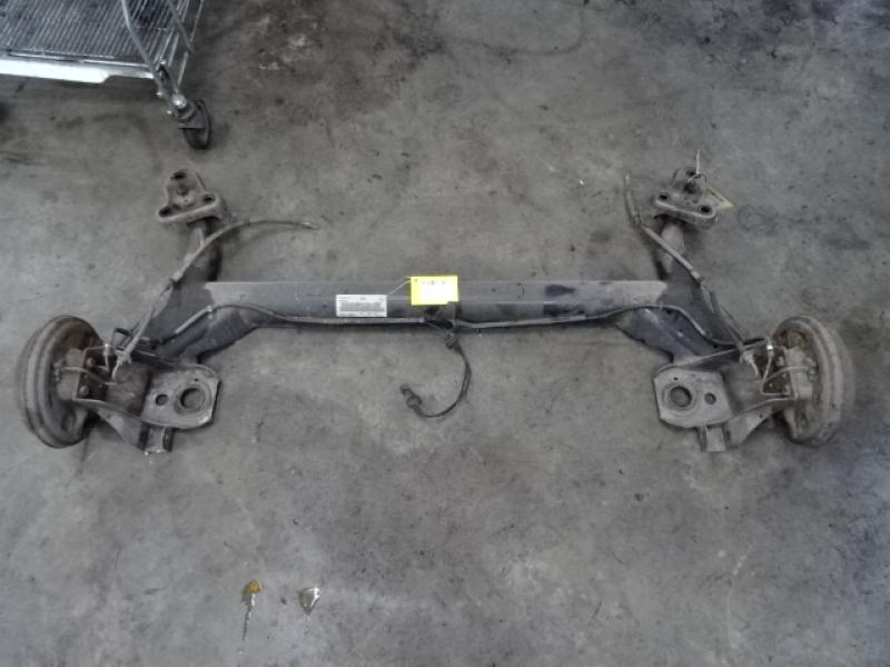 ACHTERAS Ford FUSION APRES 05