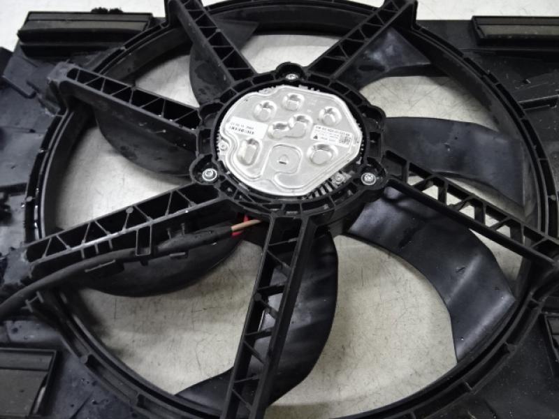 KACHEL VENTILATORMOTOR Vw GOLF SPORTSVAN 5/14 - 10/17