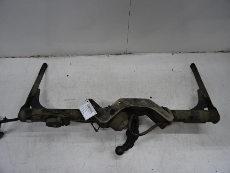 ATTACHE-REMORQUE Vw GOLF SPORTSVAN 5/14 - 10/17