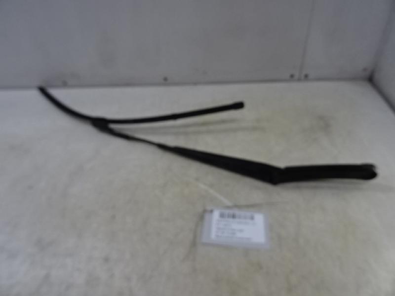RIGHT FRONT WIPER ARM Vw POLO (AW/BZ) 10/17 - 9/21
