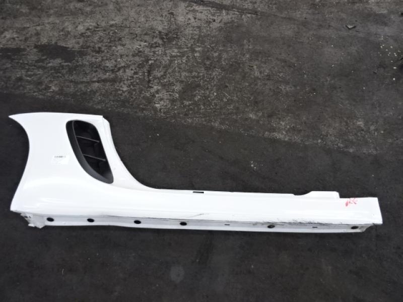 SIERLIJST DREMPEL RECHTS Porsche 718 BOXSTER(982) 16+