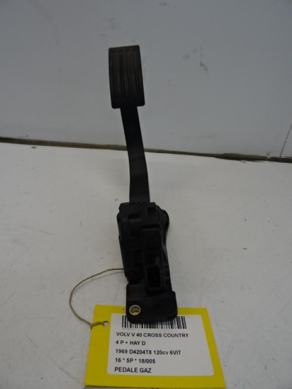 ACCELERATOR PEDAL Volvo V40 03/12+
