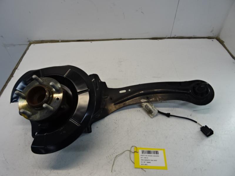 WIELNAAF ACHTER LINKS Volvo V40 03/12+