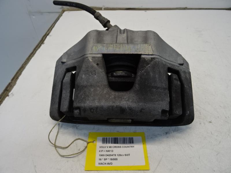 MACHOIRE AVANT DROITE Volvo V40 03/12+