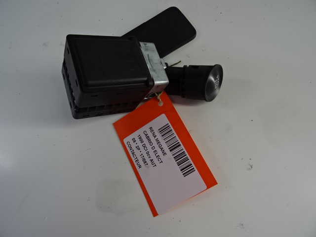 CONTACTSLOT Renault MEGANCE CC -4/10
