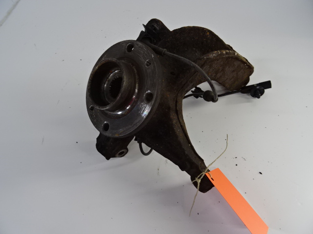 WIELNAAF VOOR LINKS Renault MEGANCE CC -4/10
