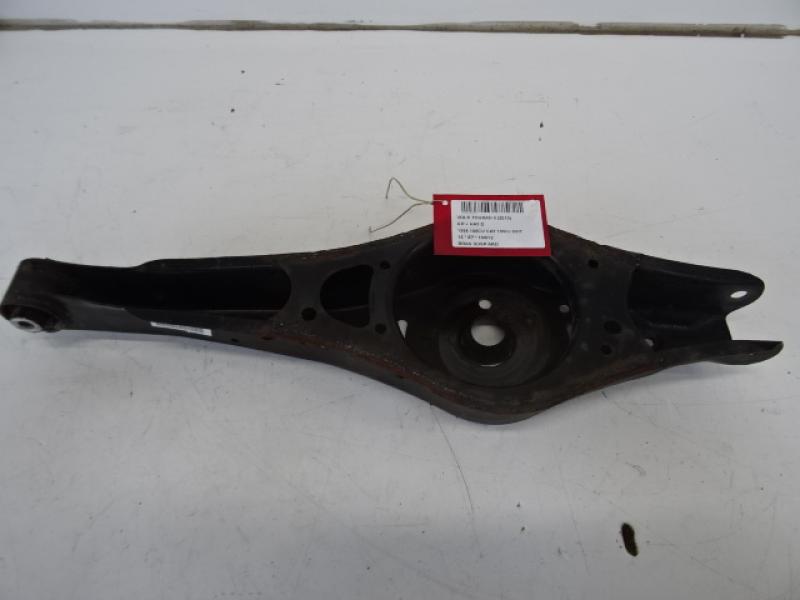 BRAS DE SUPENSION ARRIERE DROIT Vw TOURAN 08/10 - 15