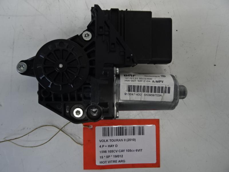 MOTEUR DE VITRE DE PORTE ARRIERE GAUCHE Vw TOURAN 08/10 - 15