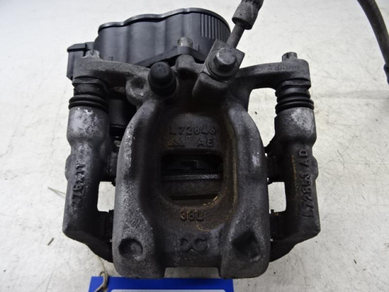 REMKLAUW ACHTER LINKS Mercedes-Benz A W177 18 - 2/23