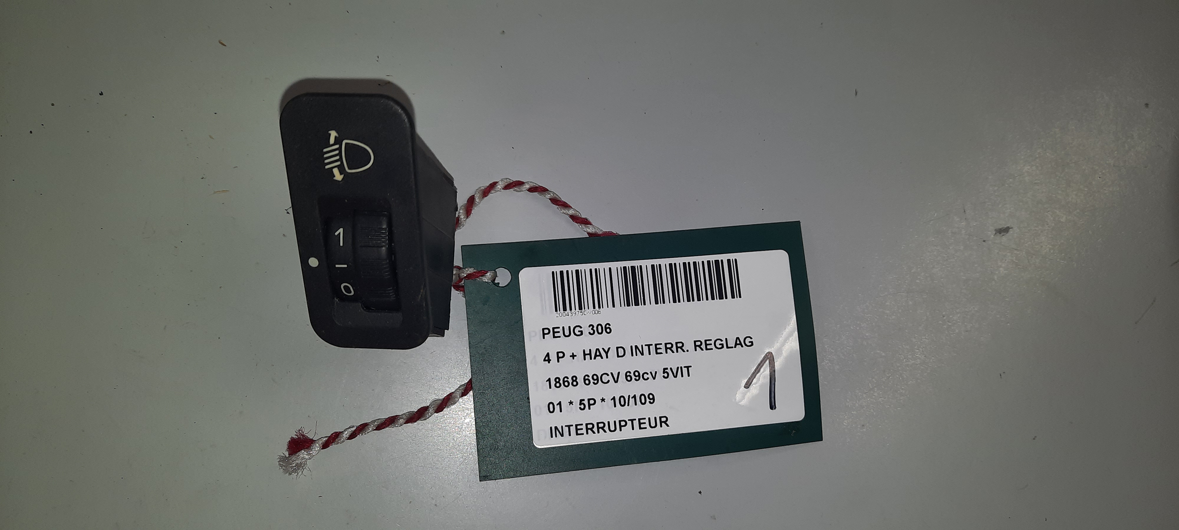 SCHAKELAAR Peugeot 306 5/97+