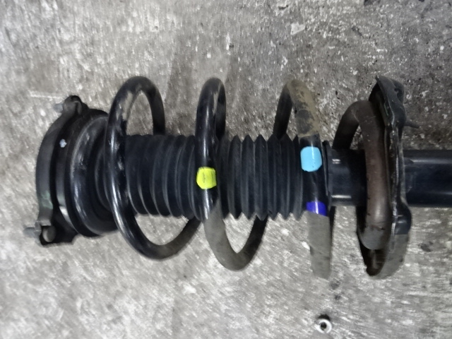 RESSORT AVANT Hyundai TUCSON (2) 09/15 - 09/18