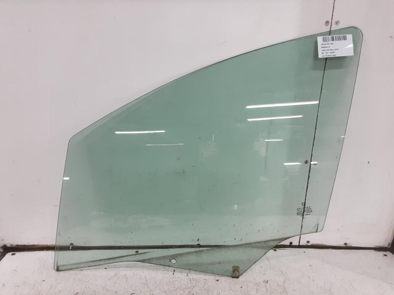 VITRE DE PORTE AVANT GAUCHE Peugeot 307 7/05 - 08