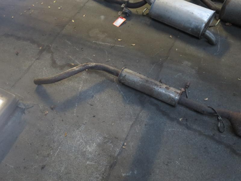 UITLAAT MIDDENDEMPER Audi A2 99-05