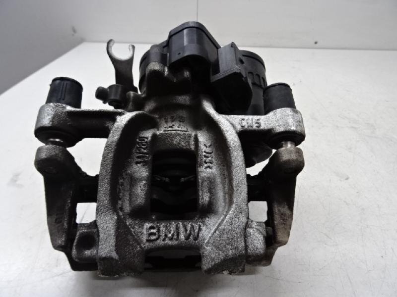 MACHOIRE ARRIERE GAUCHE Bmw X1 F48 09/15 - 7/19