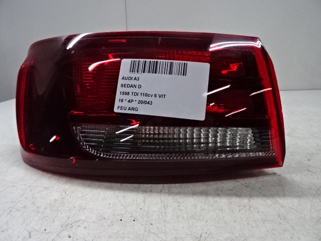ACHTERLICHT LINKS Audi A3 4D 5/13 - 16