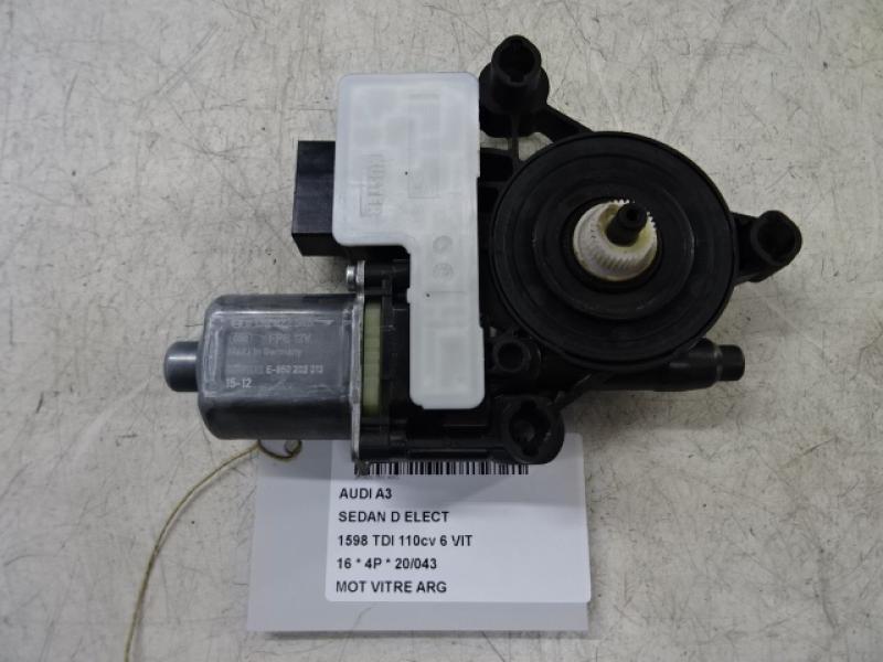 MOTOR RUITMECHANISME ACHTER LINKS Audi A3 4D 5/13 - 16