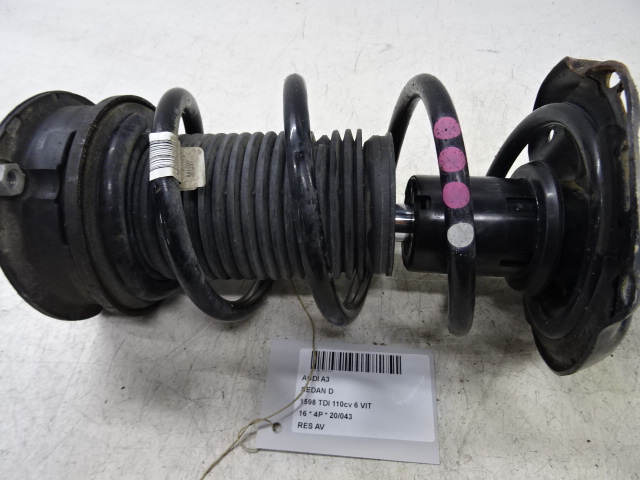 VEER VOOR Audi A3 4D 5/13 - 16