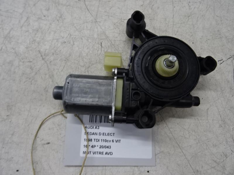 MOTOR RUITMECHANISME VOOR RECHTS Audi A3 4D 5/13 - 16