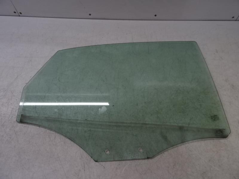 RIGHT REAR DOOR WINDOW Audi A3 4D 5/13 - 16