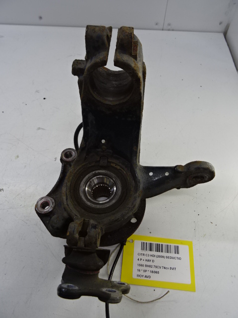 WIELNAAF VOOR RECHTS Citroen C3 11/09 - 16