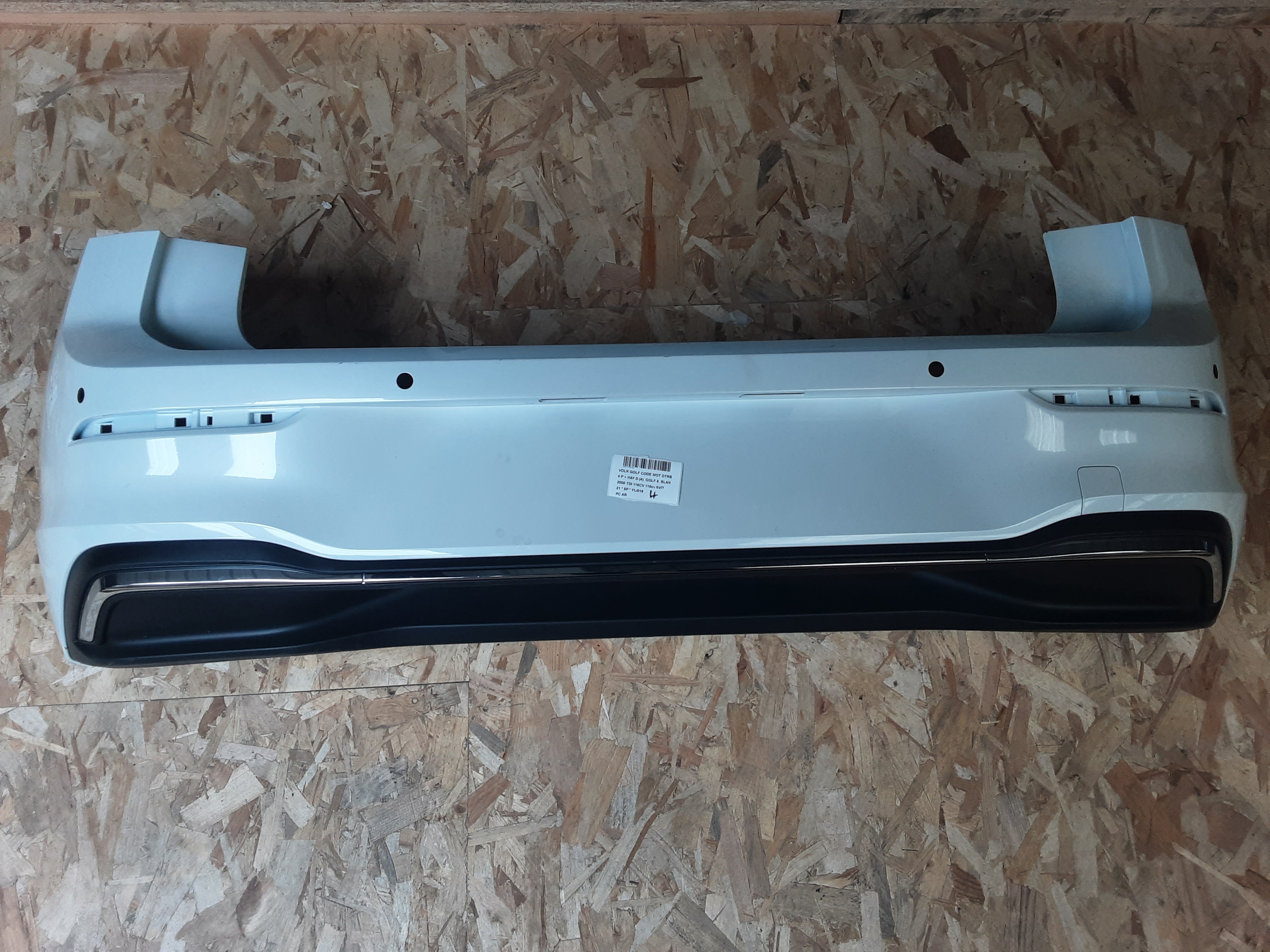 ACHTERBUMPER Vw GOLF VIII 2/20+
