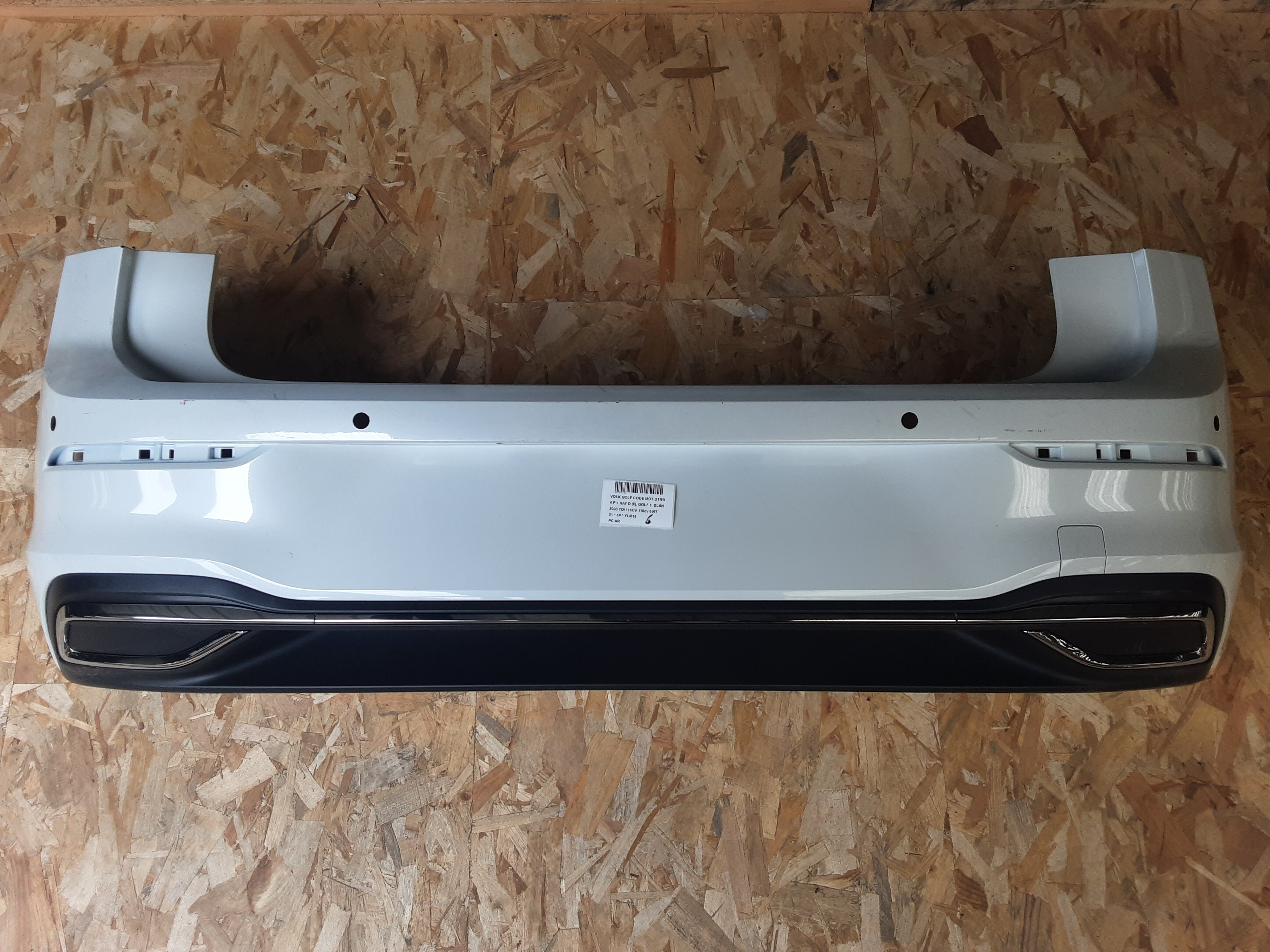 ACHTERBUMPER Vw GOLF VIII 2/20+