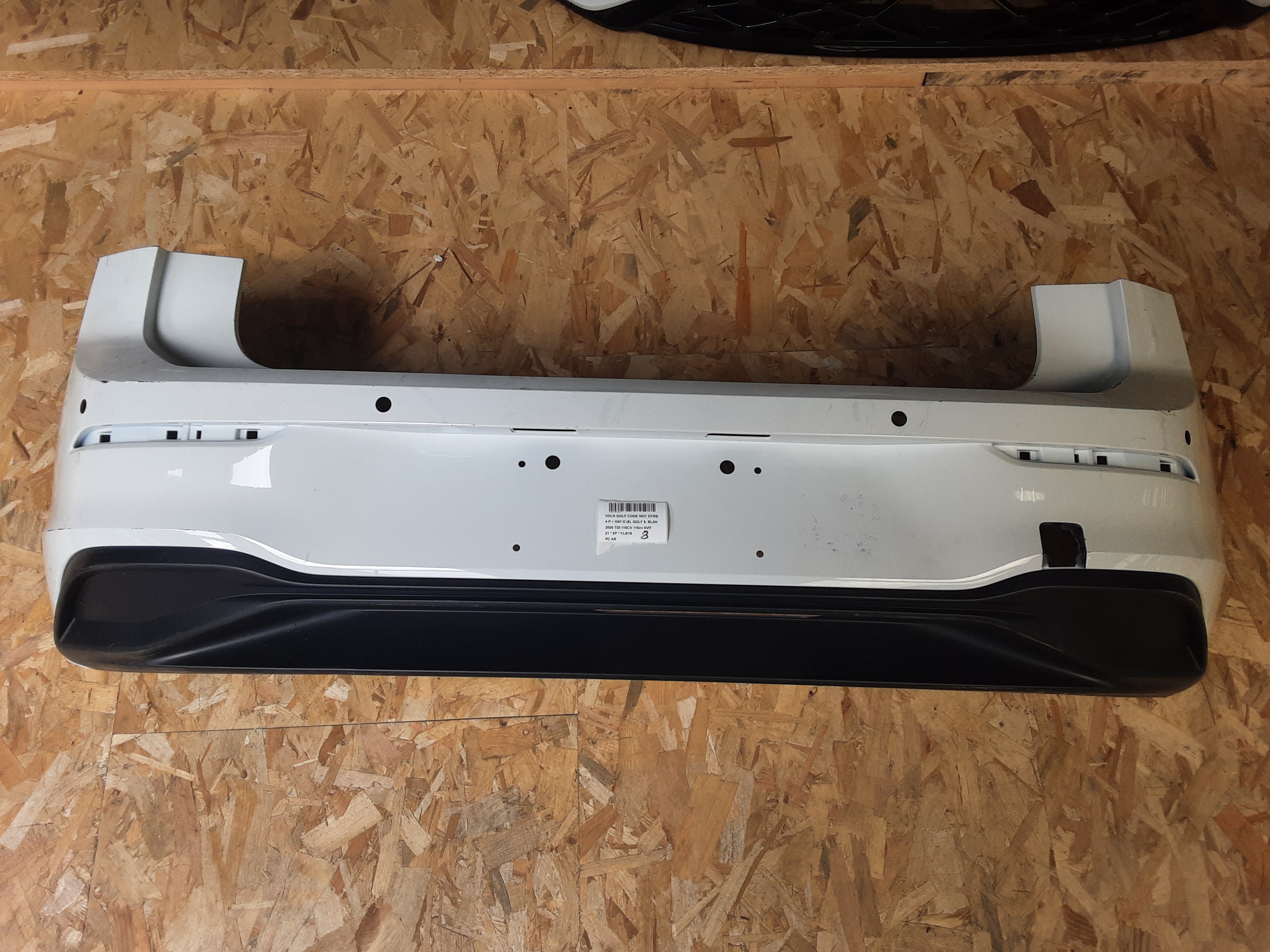 ACHTERBUMPER Vw GOLF VIII 2/20+