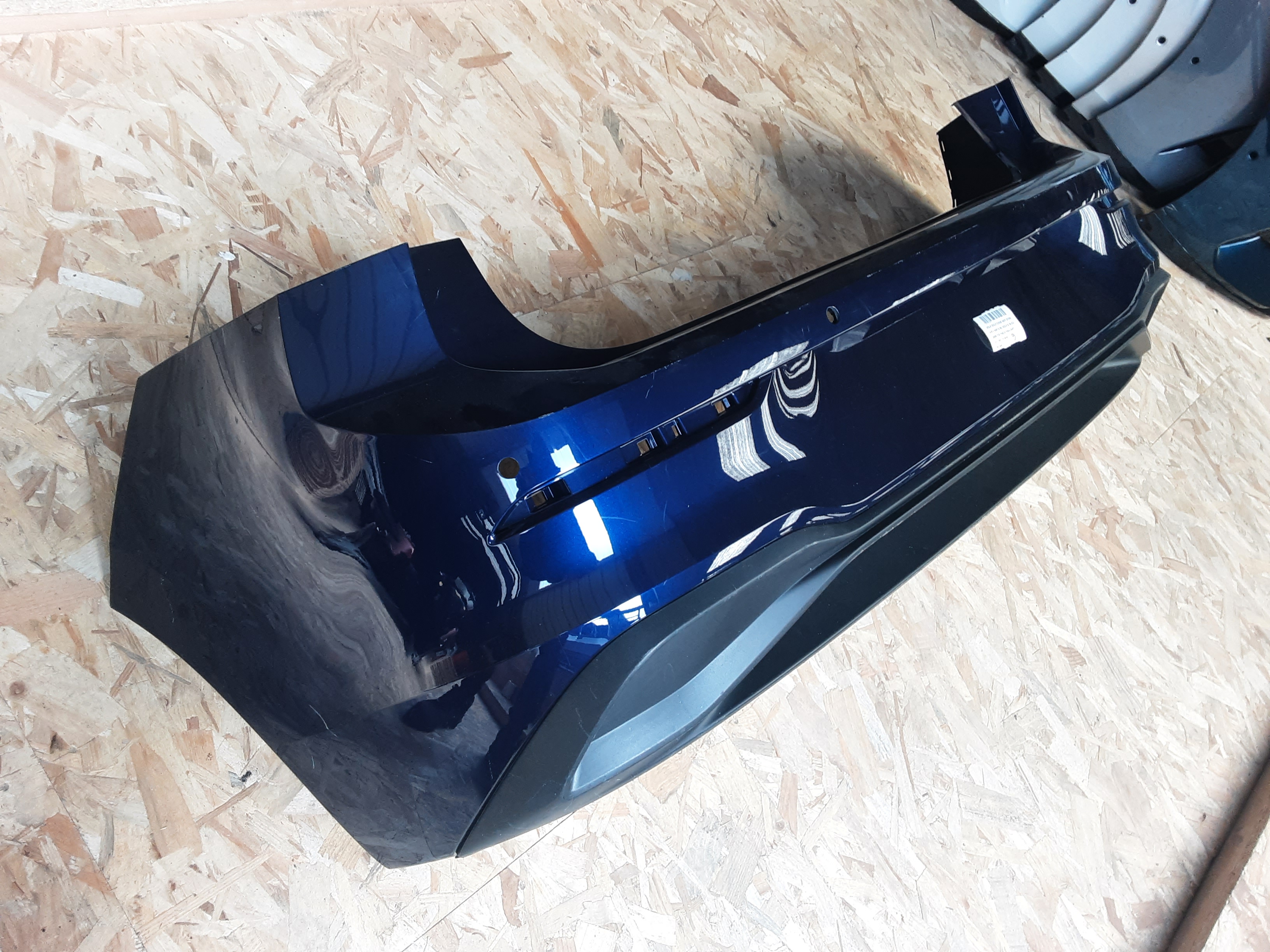 ACHTERBUMPER Vw GOLF VIII 2/20+