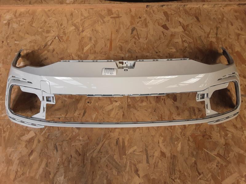 VOORBUMPER Vw GOLF VIII 2/20+