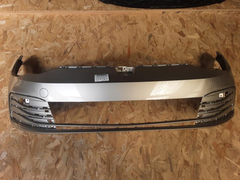 PARE-CHOCS AVANT Vw GOLF VIII 2/20+