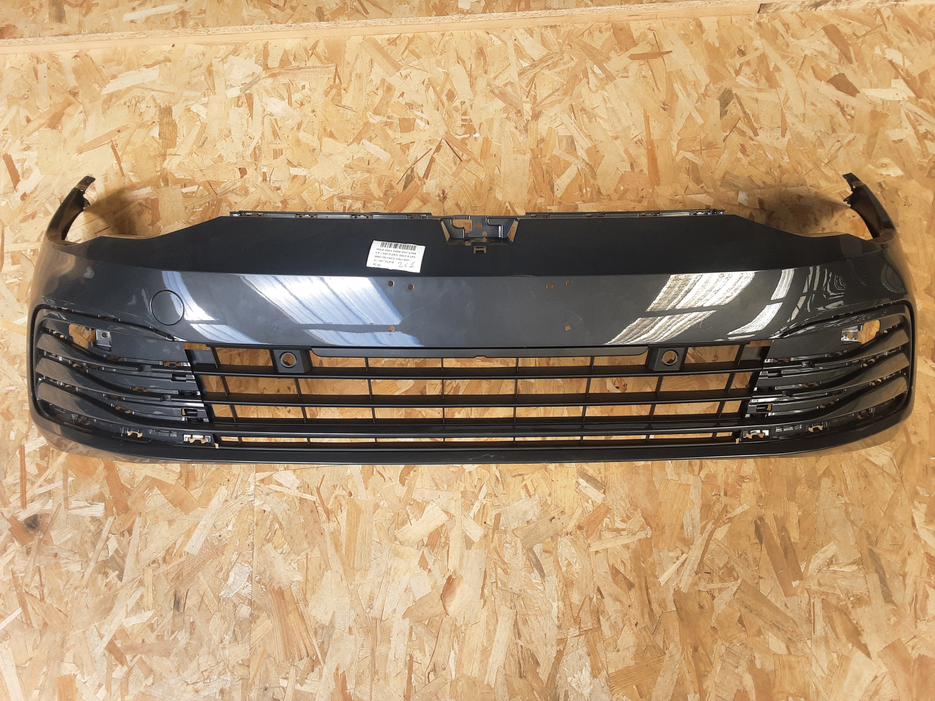 VOORBUMPER Vw GOLF VIII 2/20+
